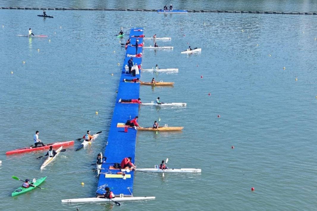 开云体育视频直播-传统皮划艇竞技展，水上技术的精彩比拼的简单介绍
