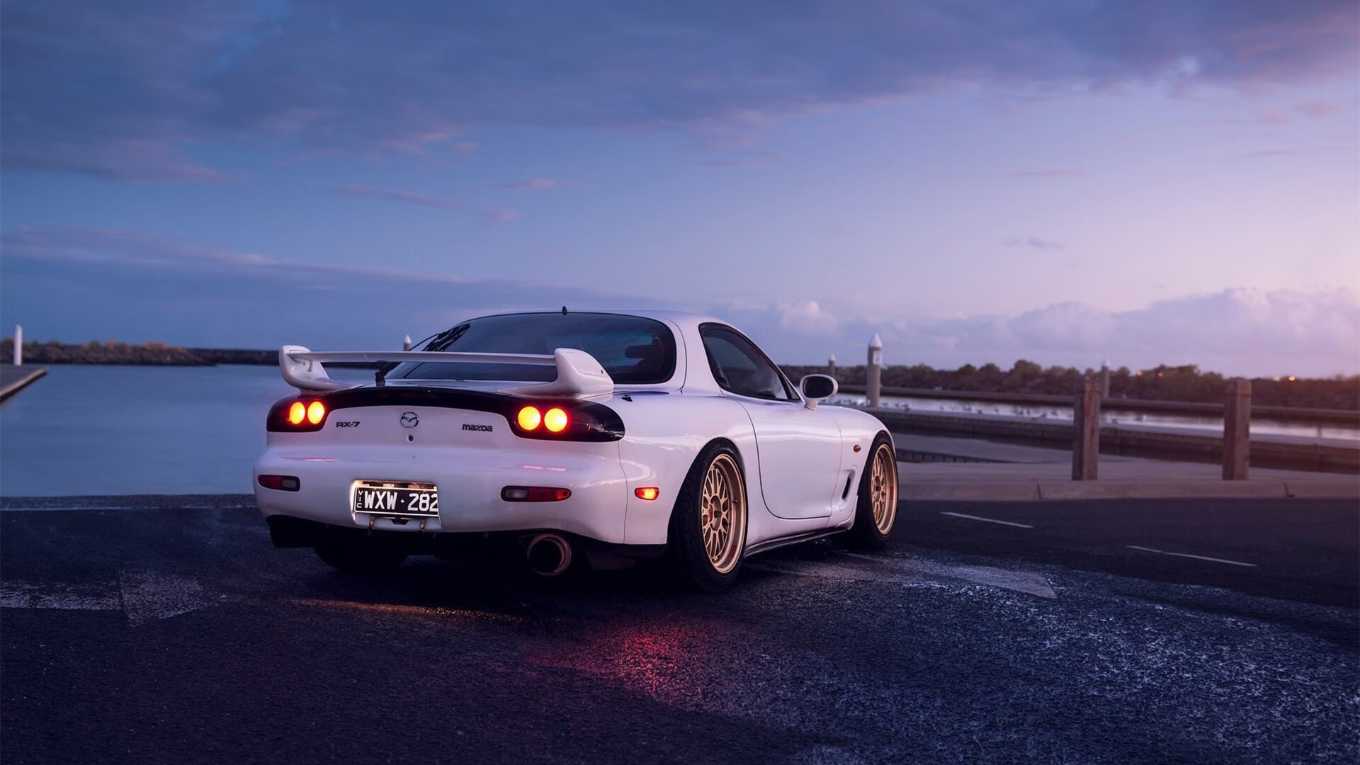 开云下载-特色足球元素融入城市公共空间艺术设计，丰富城市文化氛围，探寻足球城的底蕴